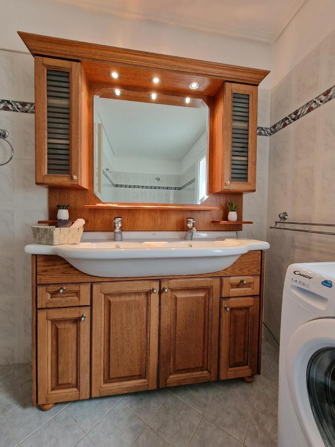 Villa Liana : Luxury Villa With Fantastic Sea View, Near Airport Porto Rafti Exterior photo