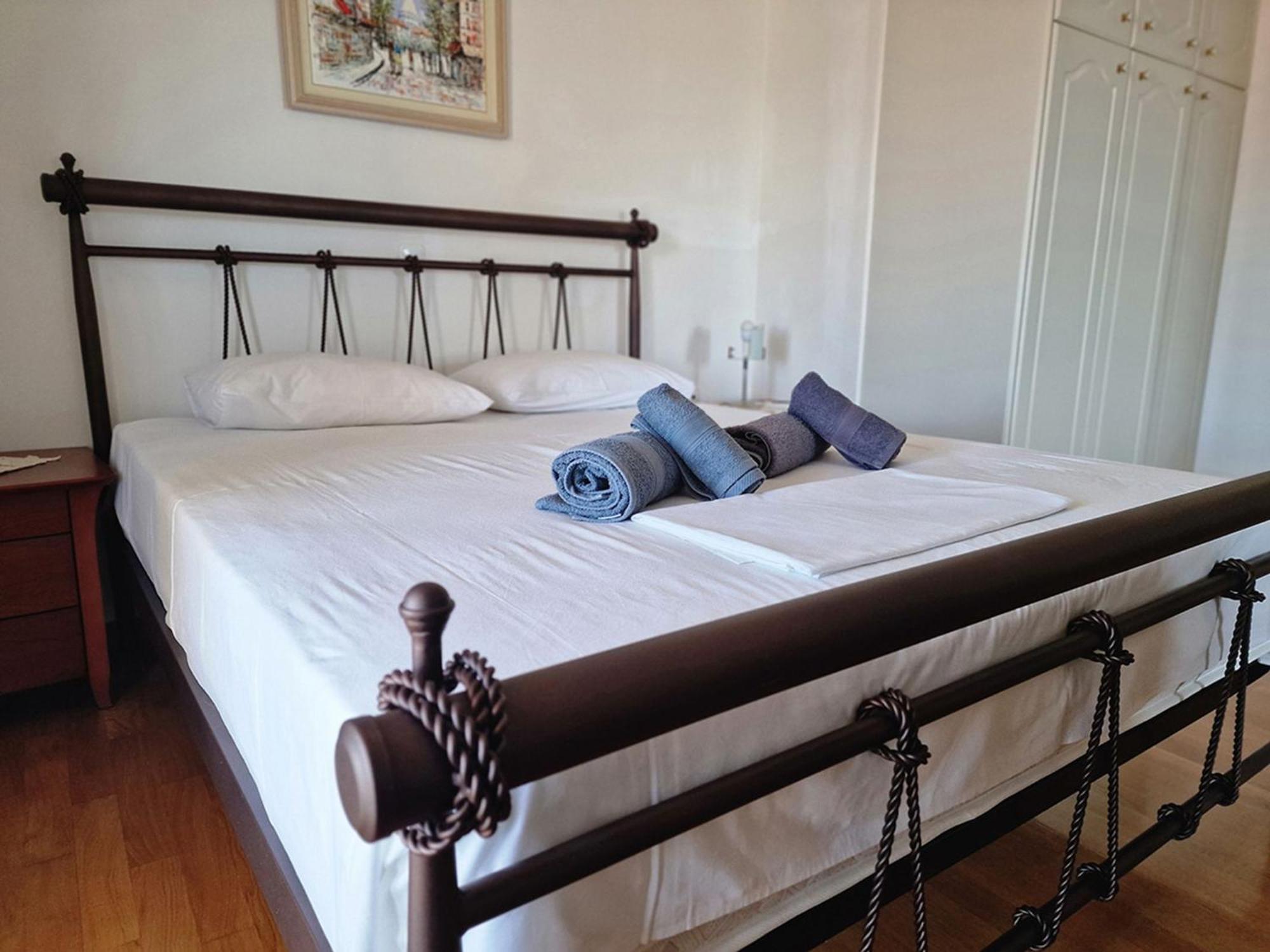 Villa Liana : Luxury Villa With Fantastic Sea View, Near Airport Porto Rafti Exterior photo